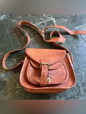 Vintage Tan Leather Buckle Crossbody Bag